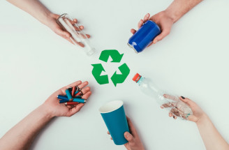 Chyby pri triedení odpadu, ktoré znehodnocujú recykláciu: Čomu sa vyhnúť?