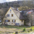 Dom po rodičoch: Oplatí sa rekonštruovať alebo radšej stavať nanovo?