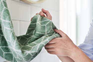 Uteráky, ktoré nesajú? Vyskúšajte tieto tipy a budú ako nové aj po 100 praniach