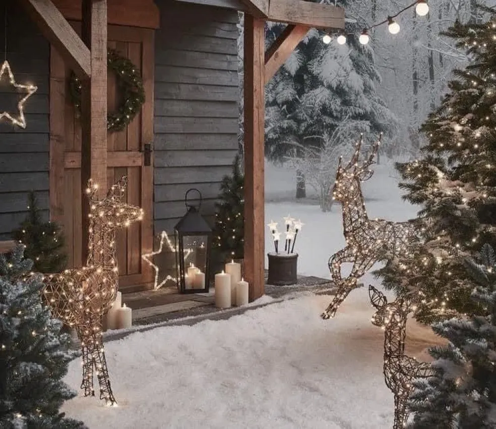 svetelné reťaze do záhrady