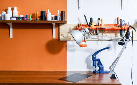 pracovný kútik pre opravy