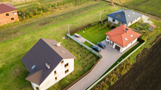 Kúpa domu s pozemkom: Čo preveriť nad aj pod zemou?