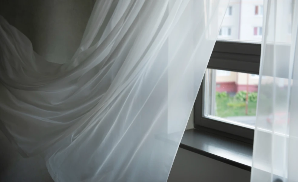 ako zabrániť prievanu