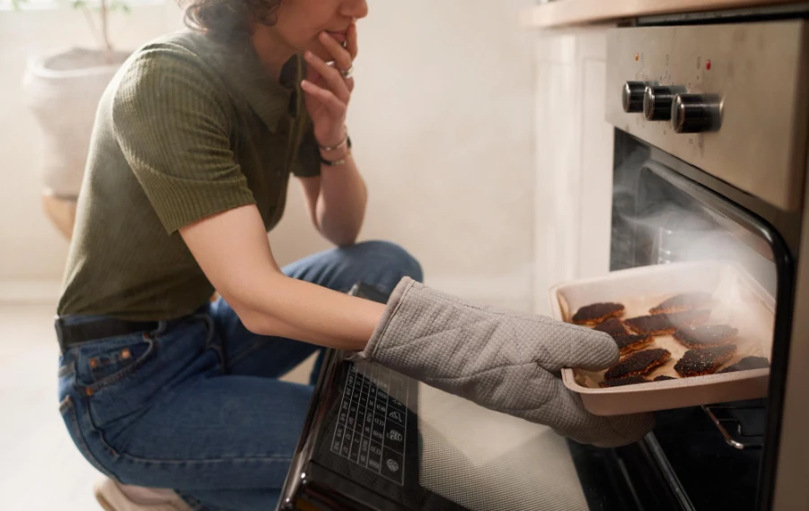 prečo rúra pečie nerovnomerne