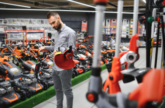 Najčastejšie chyby pri výbere kosačky: Ako sa vyhnúť problémom a mať dokonalý trávnik