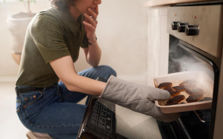 prečo rúra pečie nerovnomerne