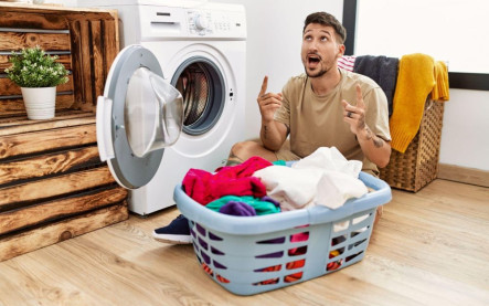 Ako odstrániť škvrny z oblečenia rýchlo a účinne