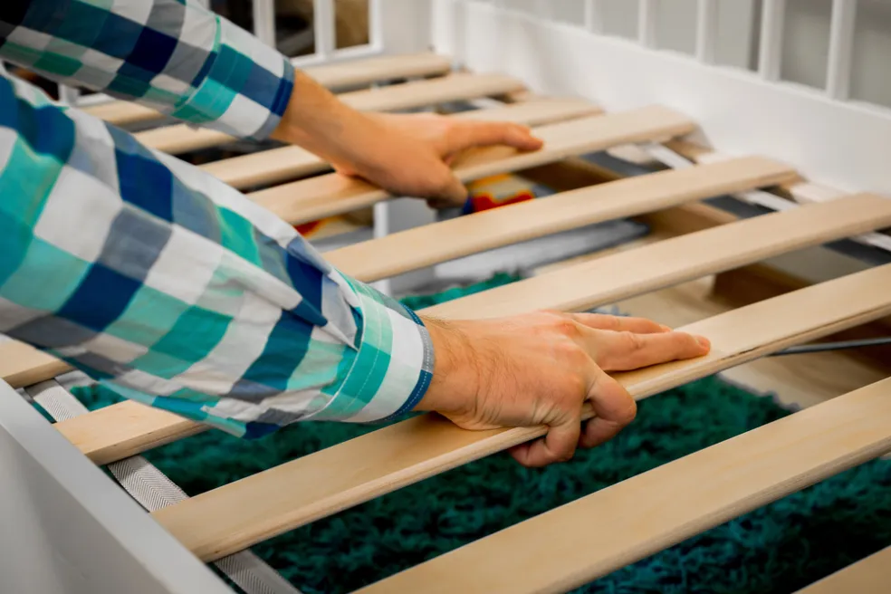 vŕzgajúca posteľ riešenie